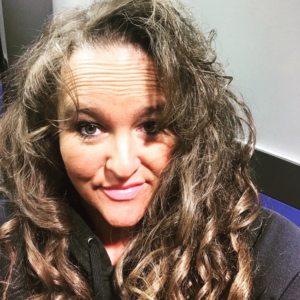 Meet your Posher, Joni